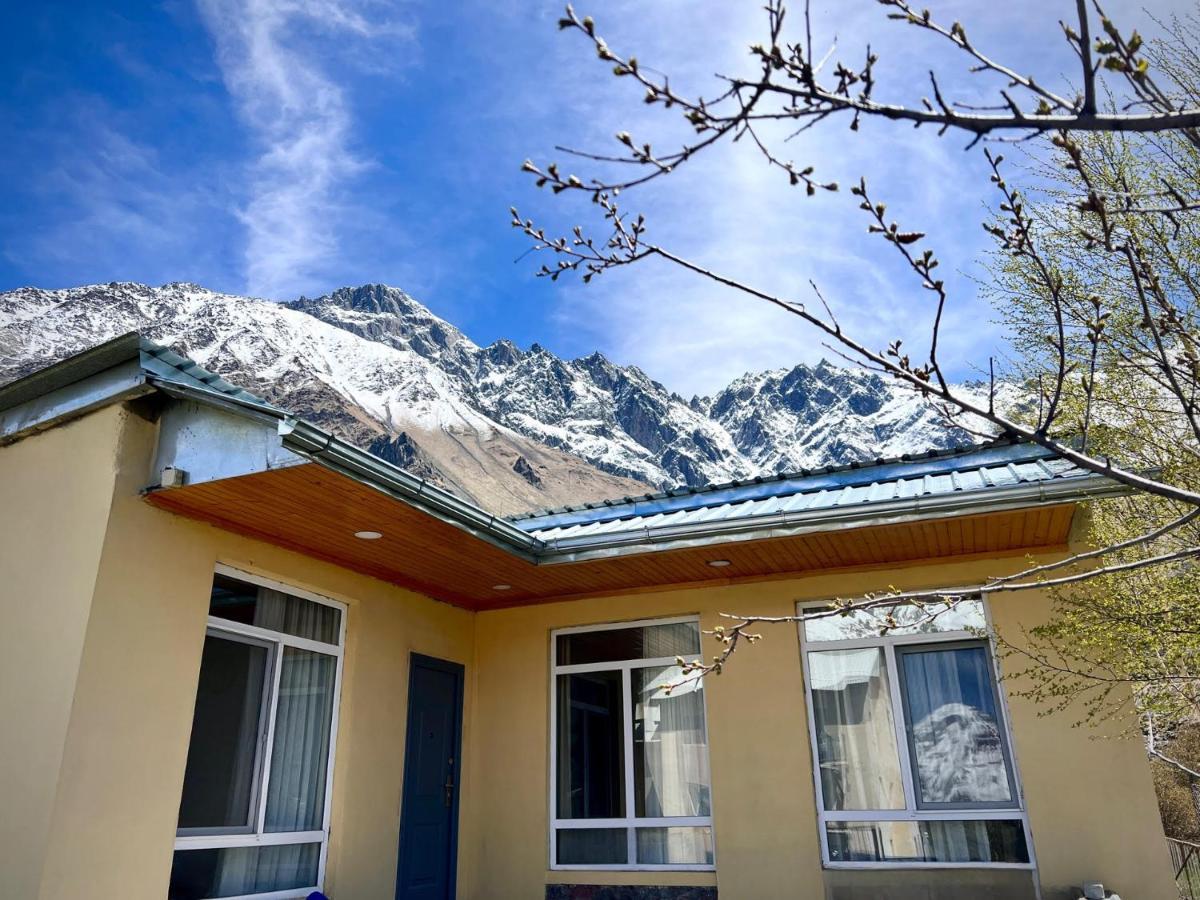 Mountain Kazbegi Apartment Екстер'єр фото