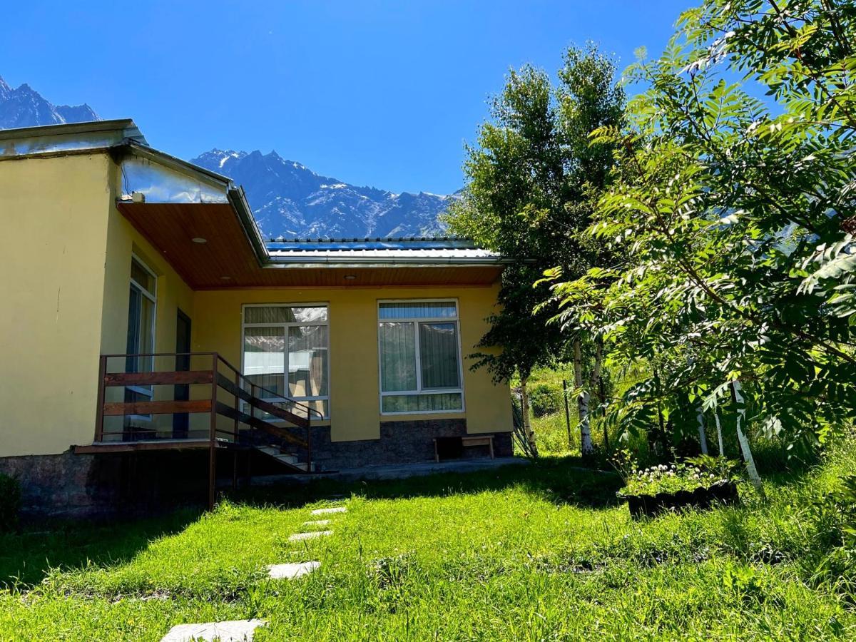 Mountain Kazbegi Apartment Екстер'єр фото